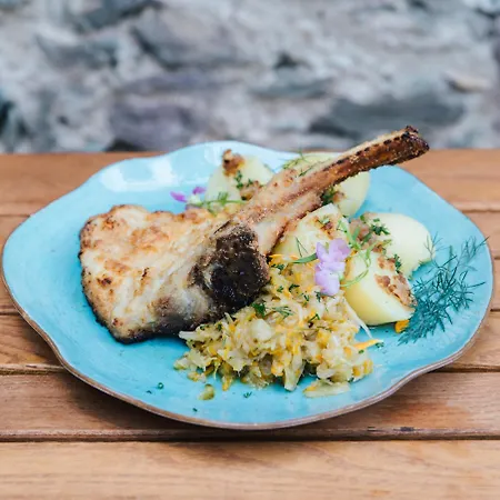 Bed & Breakfast Greta Świerzawa